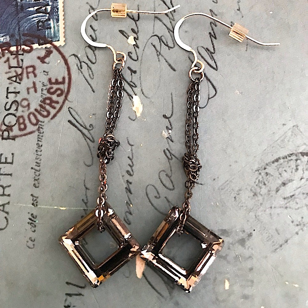 Stunning vintage new Swarovski diamond carbon black earrings